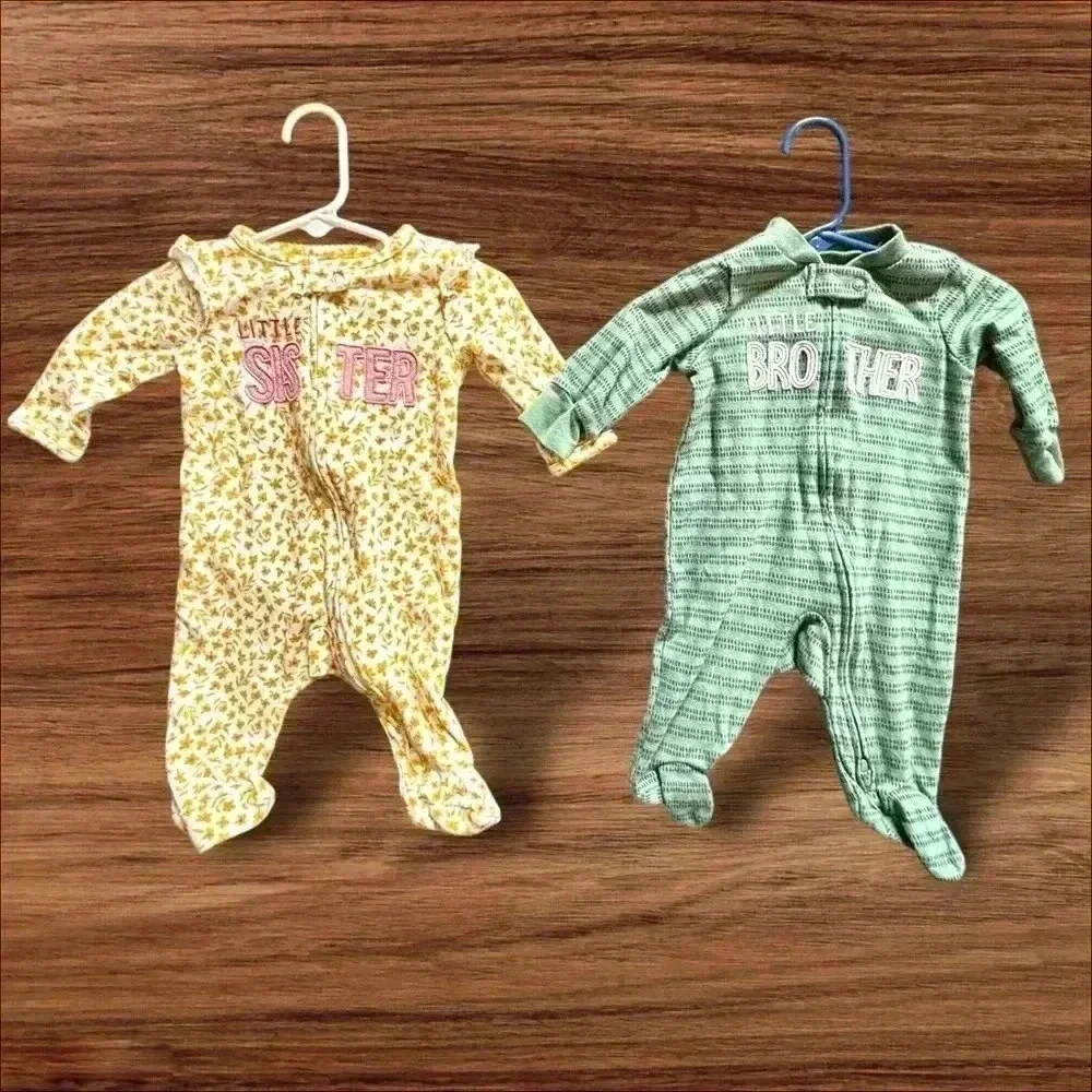 Like new. 3mo Carter’s Two Way zip “Little Brother” footie. Discount w bundle!